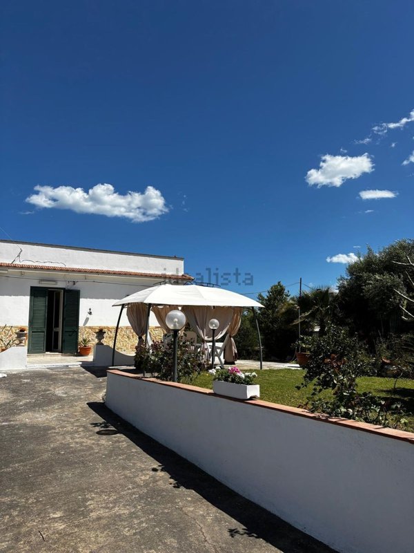 casa indipendente in affitto ad Augusta