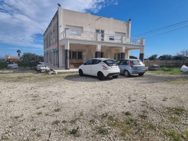 negozio in affitto ad Augusta