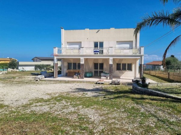 negozio in affitto ad Augusta