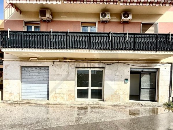 locale commerciale in affitto ad Augusta