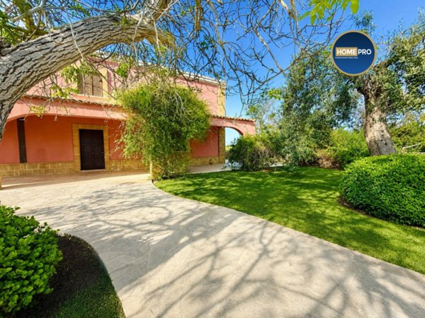 casa indipendente in affitto ad Augusta