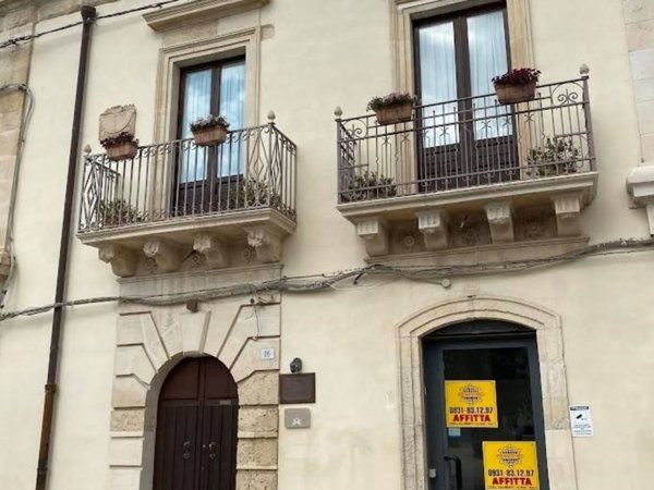 negozio in affitto ad Avola