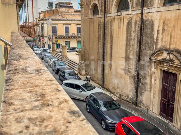 appartamento in affitto ad Avola
