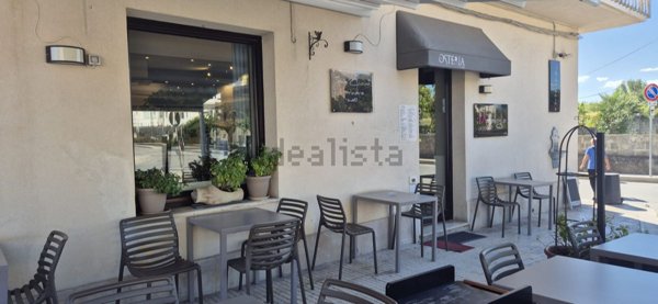 negozio in affitto ad Avola in zona Falaride