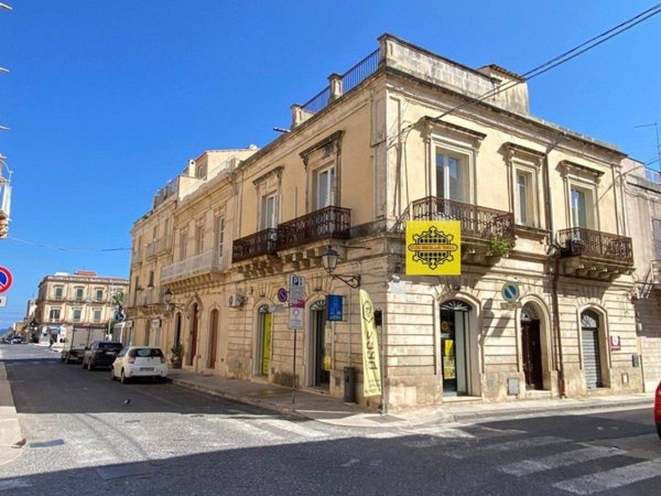 casa indipendente in affitto ad Avola