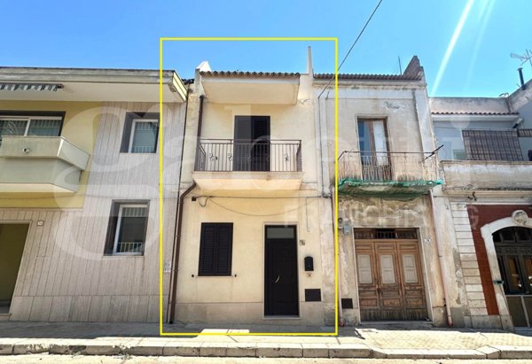 casa indipendente in affitto ad Avola