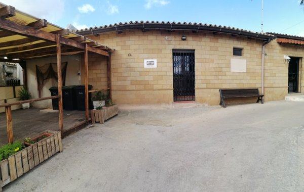 locale commerciale in affitto ad Avola in zona Piccio