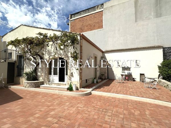 casa indipendente in affitto a Canicattini Bagni