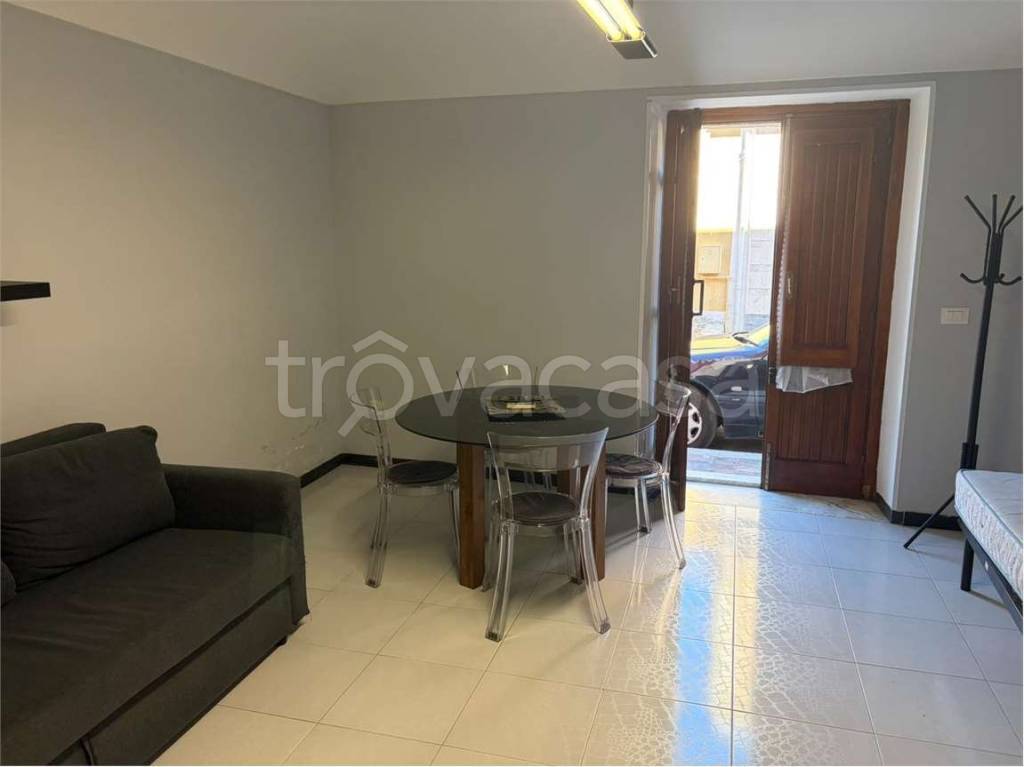 appartamento in affitto a Canicattini Bagni