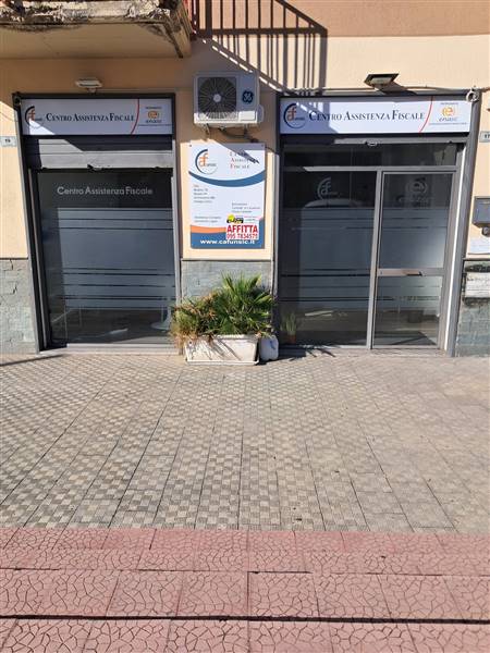 negozio in affitto a Carlentini