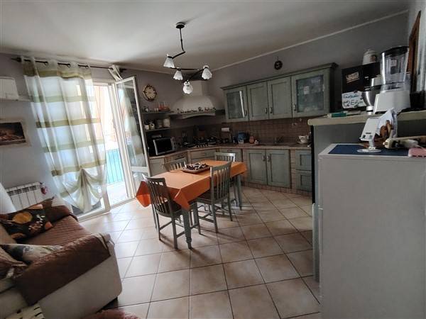 appartamento in affitto a Floridia