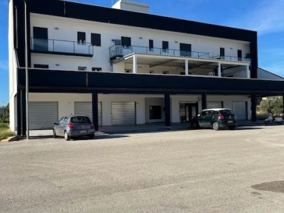 negozio in affitto a Floridia