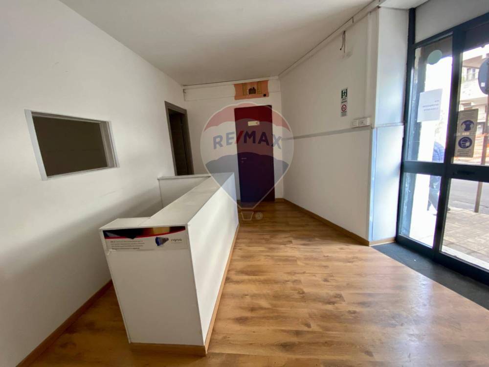 locale commerciale in affitto a Lentini