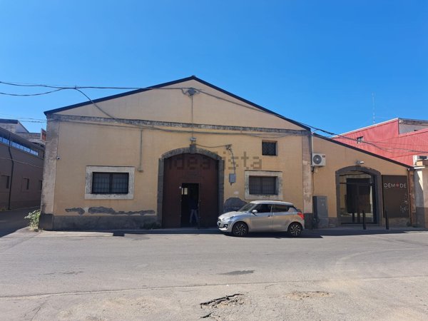 locale commerciale in affitto a Lentini