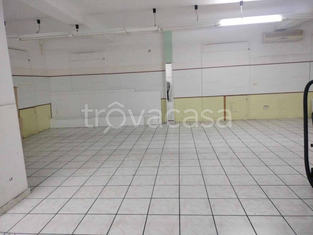 negozio in affitto a Lentini