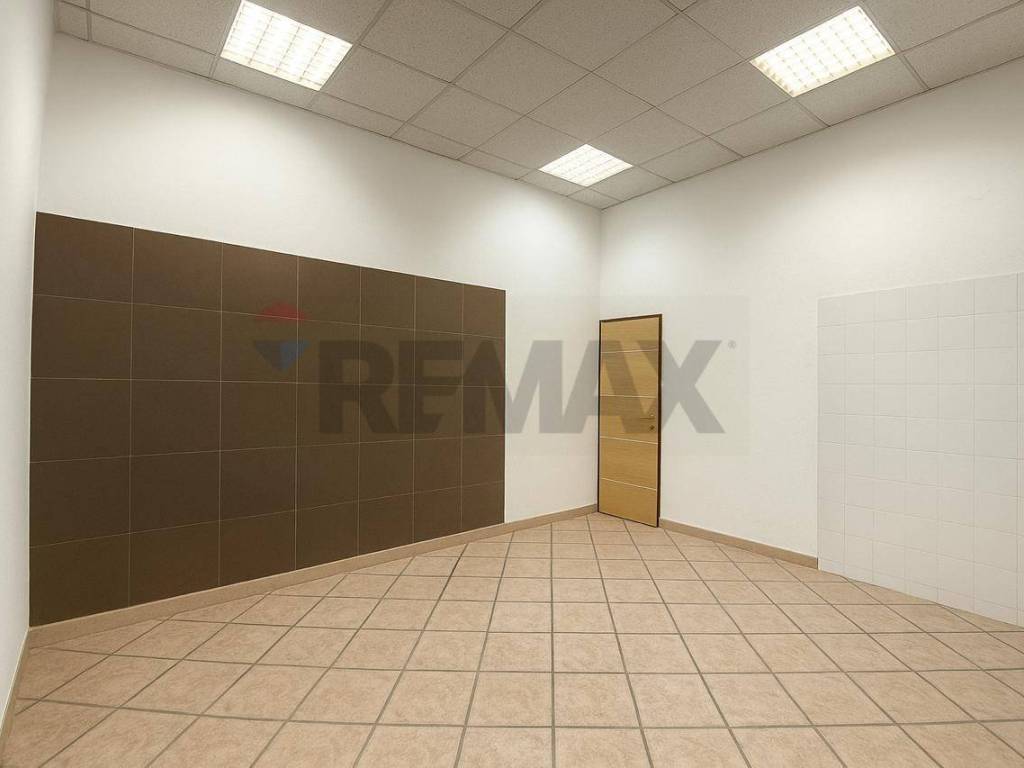 negozio in affitto a Lentini