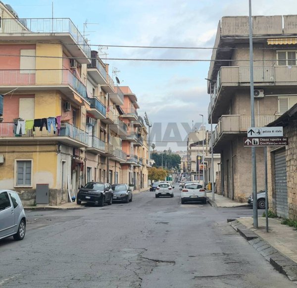 locale commerciale in affitto a Lentini