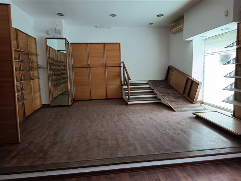 locale commerciale in affitto a Lentini