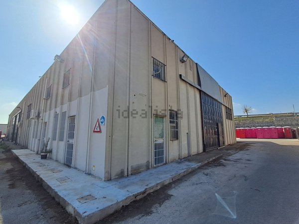 capannone in affitto a Melilli