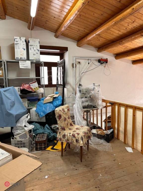locale commerciale in affitto a Noto