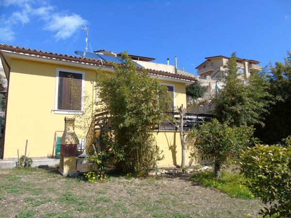appartamento in affitto a Noto