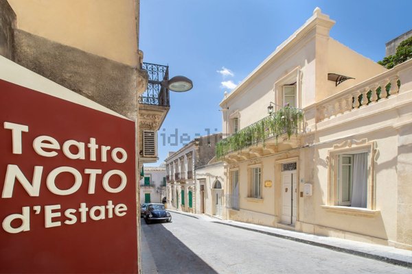 appartamento in affitto a Noto