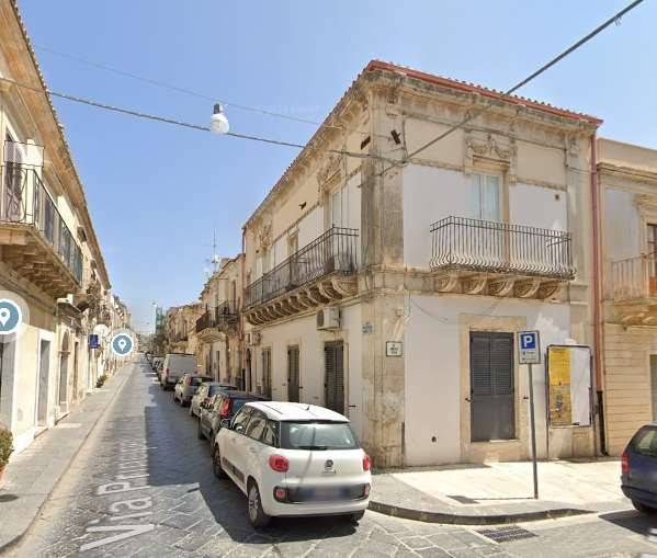 casa indipendente in vendita a Noto
