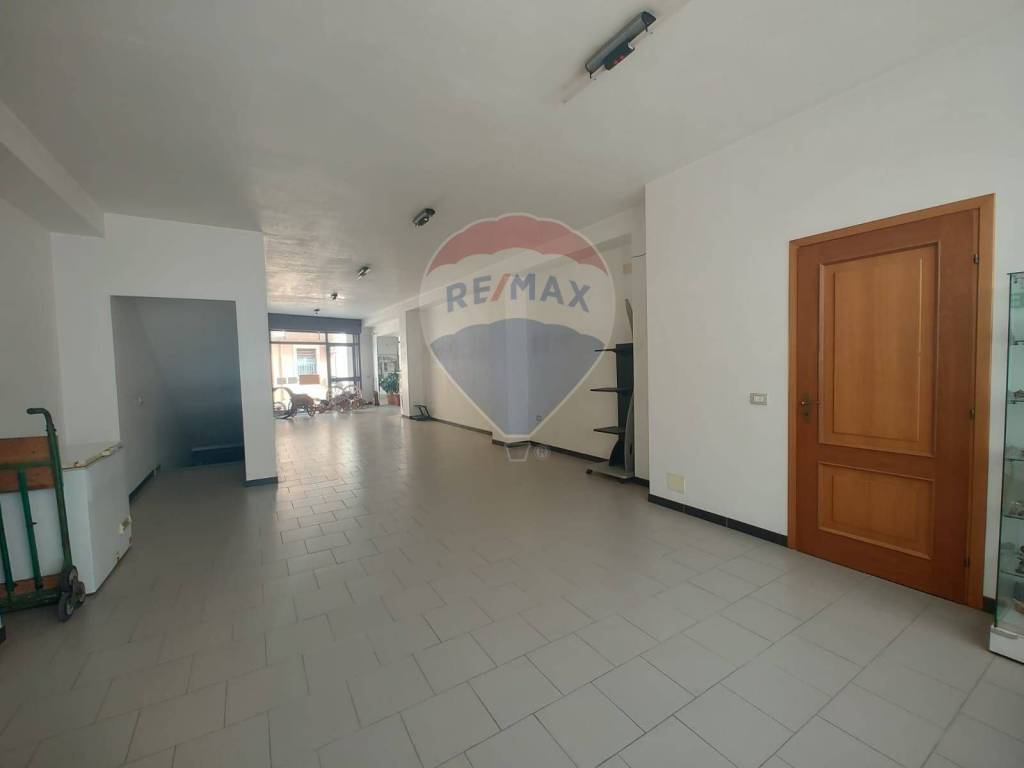 negozio in affitto a Pachino