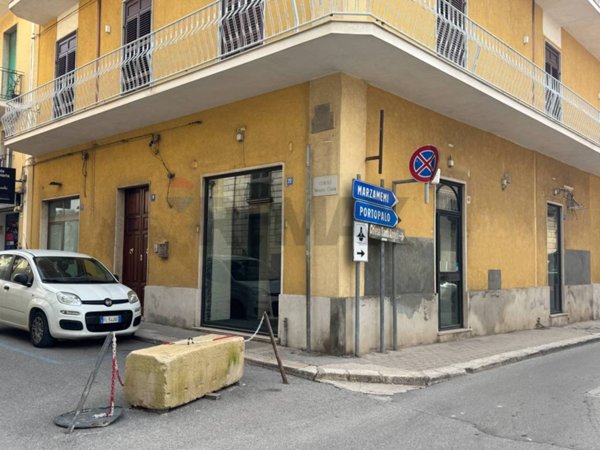 negozio in affitto a Pachino