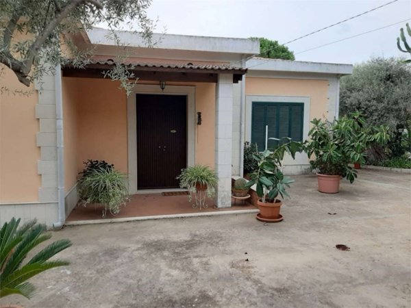 casa indipendente in affitto a Siracusa in zona Belvedere
