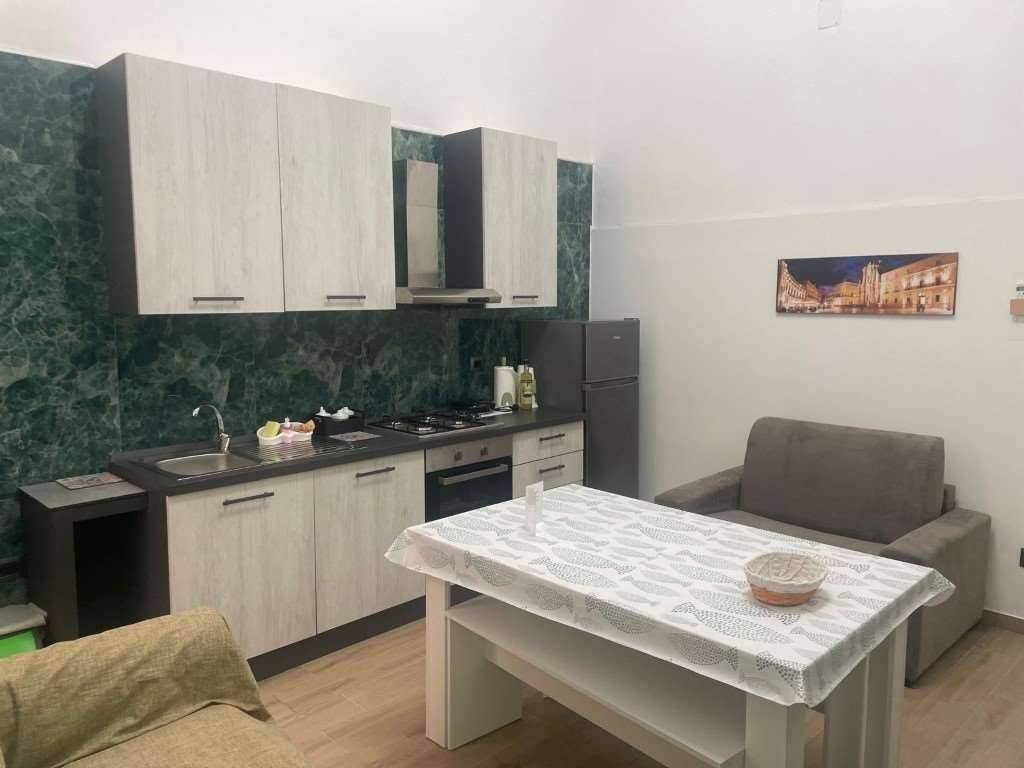 appartamento in affitto a Siracusa in zona Borgata