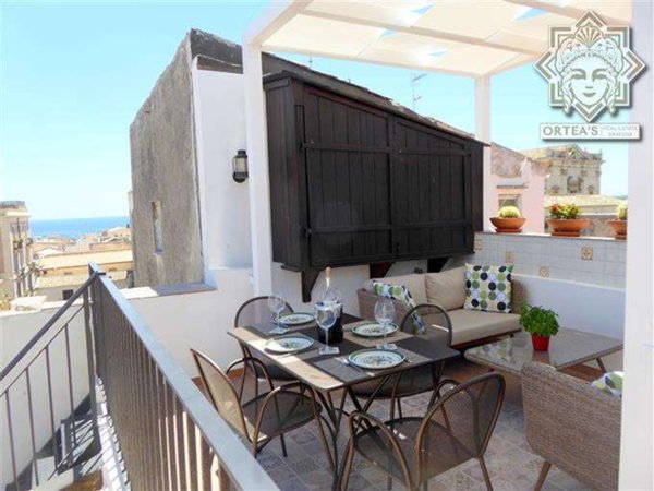 appartamento in affitto a Siracusa in zona Isola Ortigia