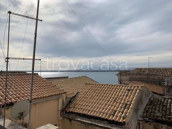 appartamento in affitto a Siracusa in zona Isola Ortigia