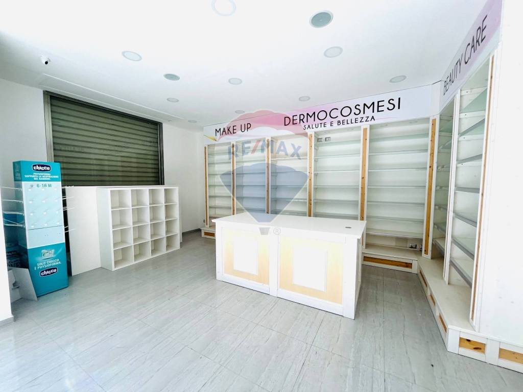 negozio in affitto a Siracusa in zona Scala Greca