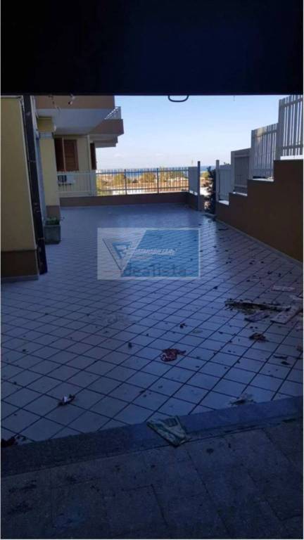 locale commerciale in affitto a Siracusa in zona Belvedere
