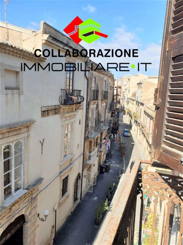 appartamento in affitto a Siracusa in zona Isola Ortigia