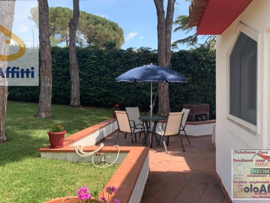 casa indipendente in affitto a Siracusa in zona Fontane Bianche