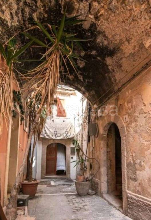 appartamento in affitto a Siracusa in zona Isola Ortigia