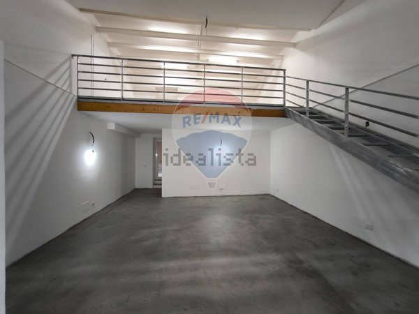 locale commerciale in affitto a Siracusa in zona Centro Città