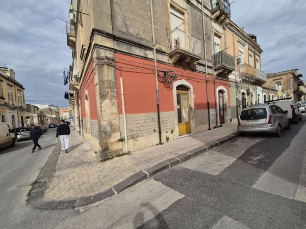 appartamento in affitto a Siracusa in zona Borgata