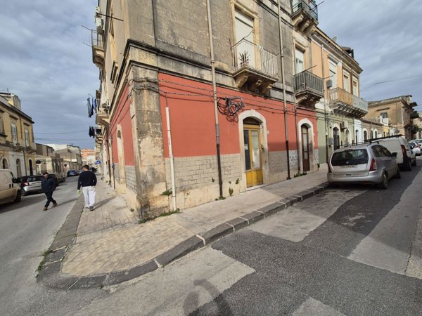 appartamento in affitto a Siracusa in zona Borgata