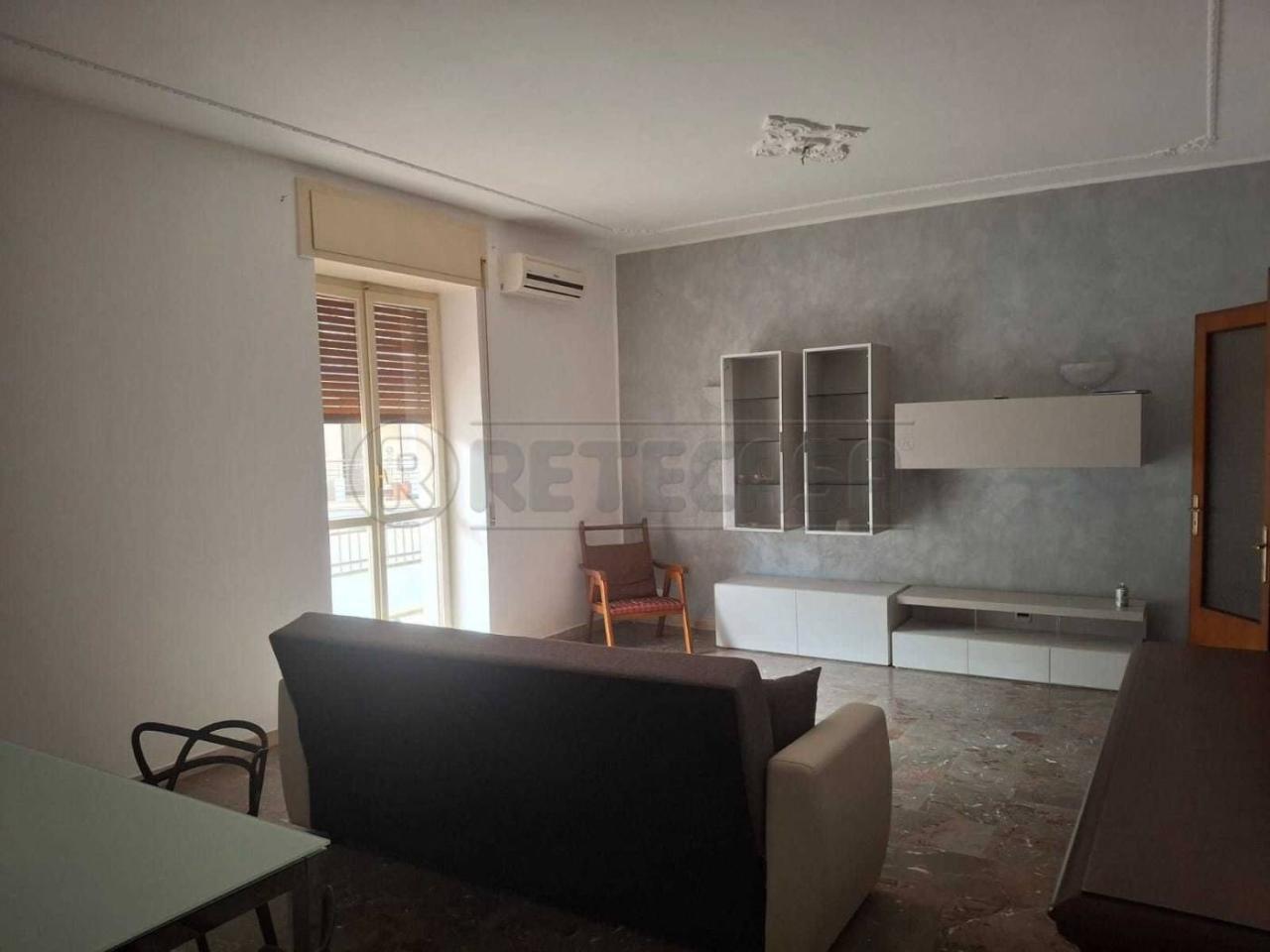 appartamento in affitto a Siracusa in zona Borgata