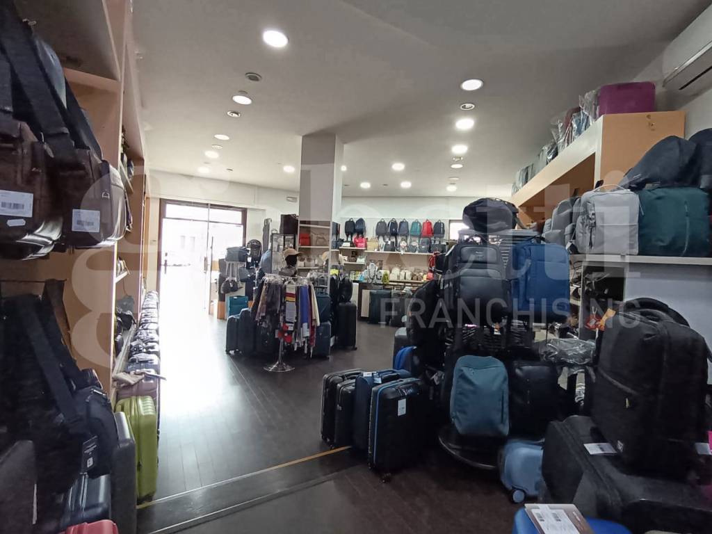 locale di sgombero in affitto a Siracusa