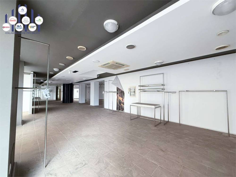 negozio in affitto a Siracusa in zona Centro Città