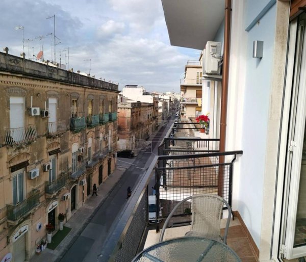 appartamento in affitto a Siracusa in zona Borgata