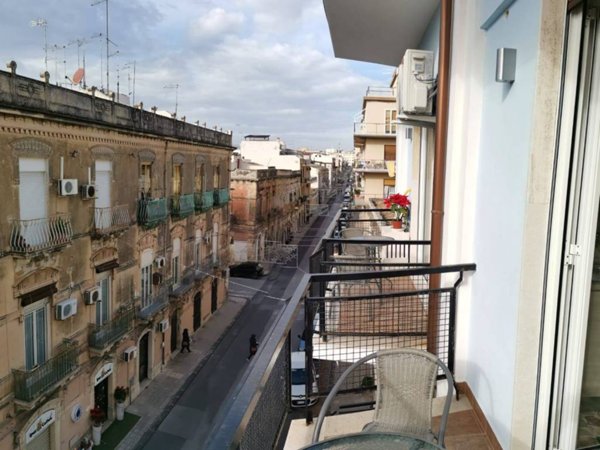 appartamento in affitto a Siracusa in zona Borgata