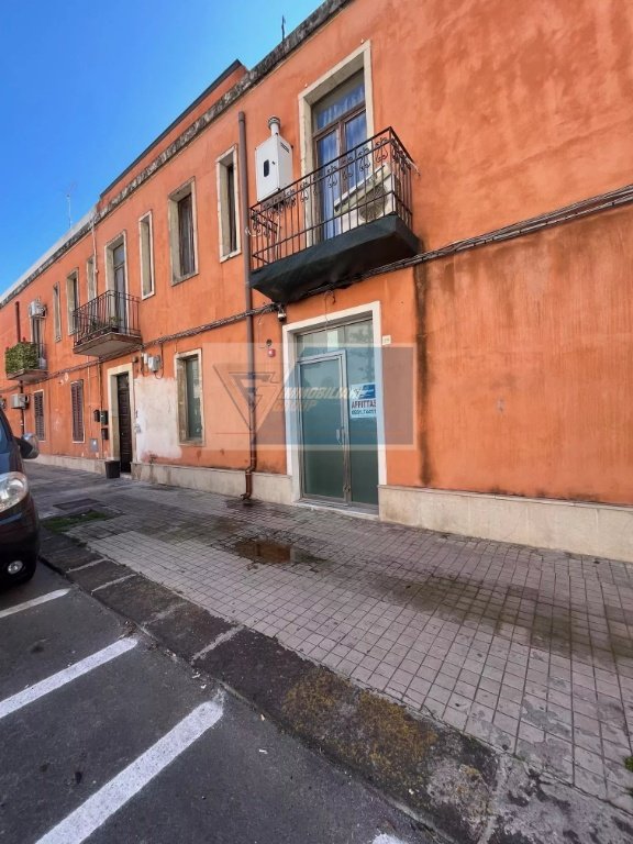 locale commerciale in affitto a Siracusa in zona Borgata