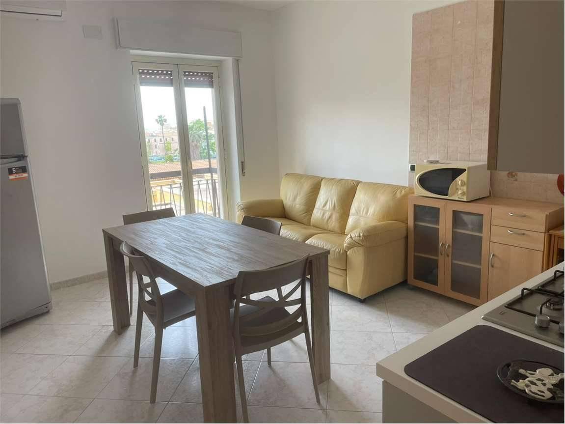 appartamento in affitto a Siracusa in zona Borgata