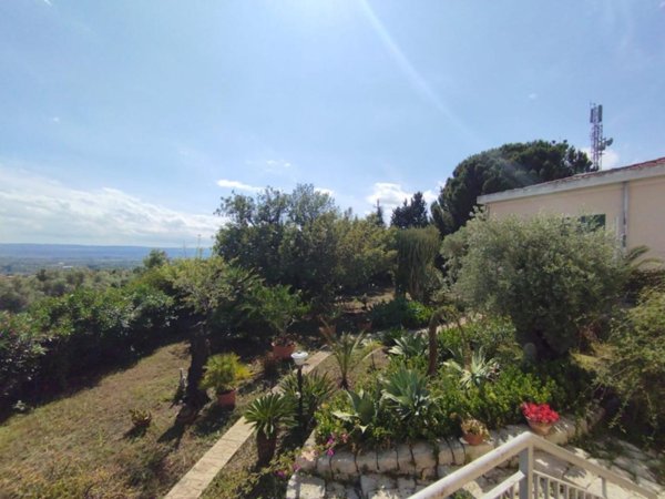 casa indipendente in affitto a Siracusa in zona Belvedere