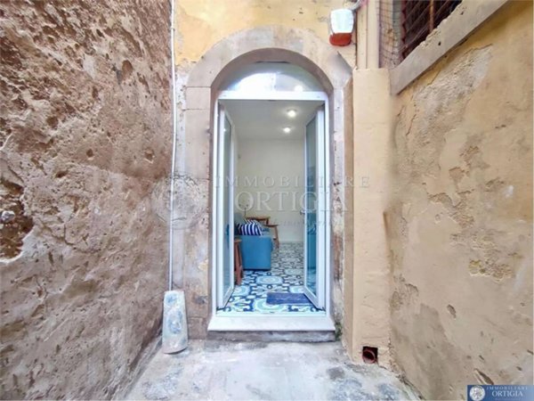 appartamento in affitto a Siracusa in zona Isola Ortigia